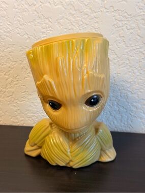 Disney Marvel Groot guardians of the Galaxy 2 Popcorn Bucket Storage 6.5” New
